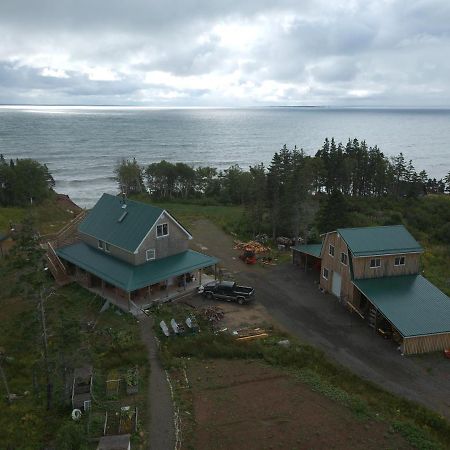 North Shore Retreat - Off-Grid - Oceanfront Indian Brook Buitenkant foto