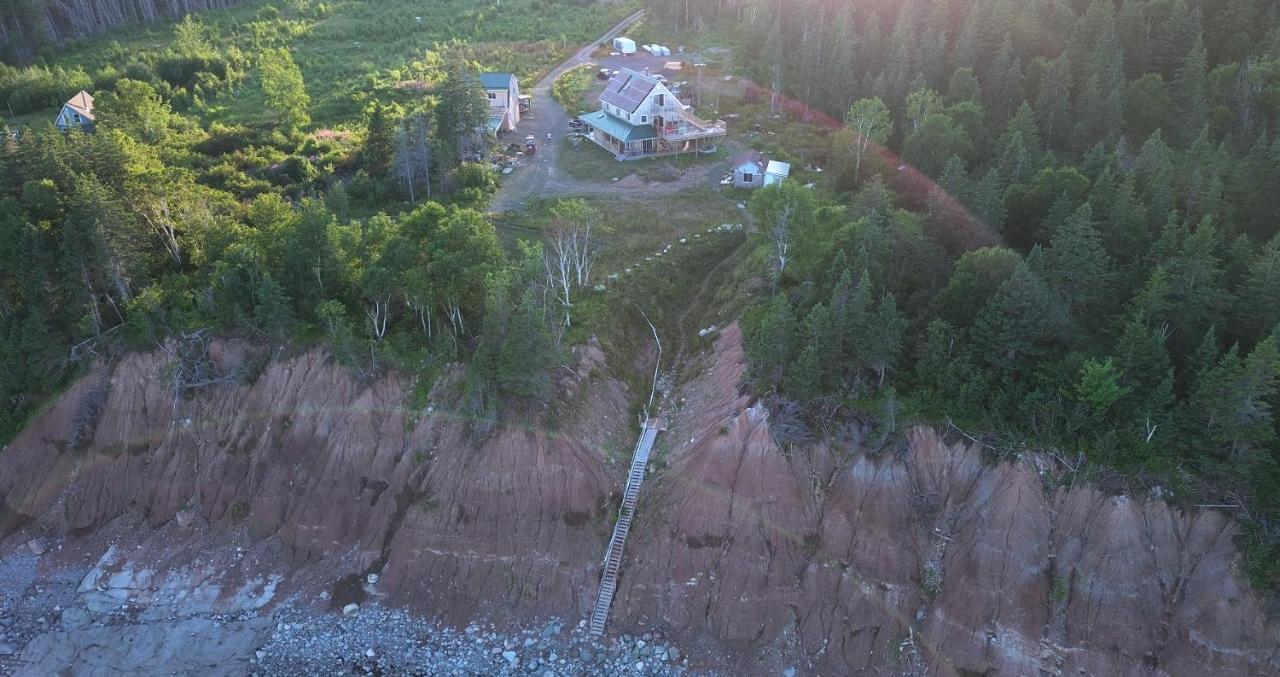 North Shore Retreat - Off-Grid - Oceanfront Indian Brook Buitenkant foto